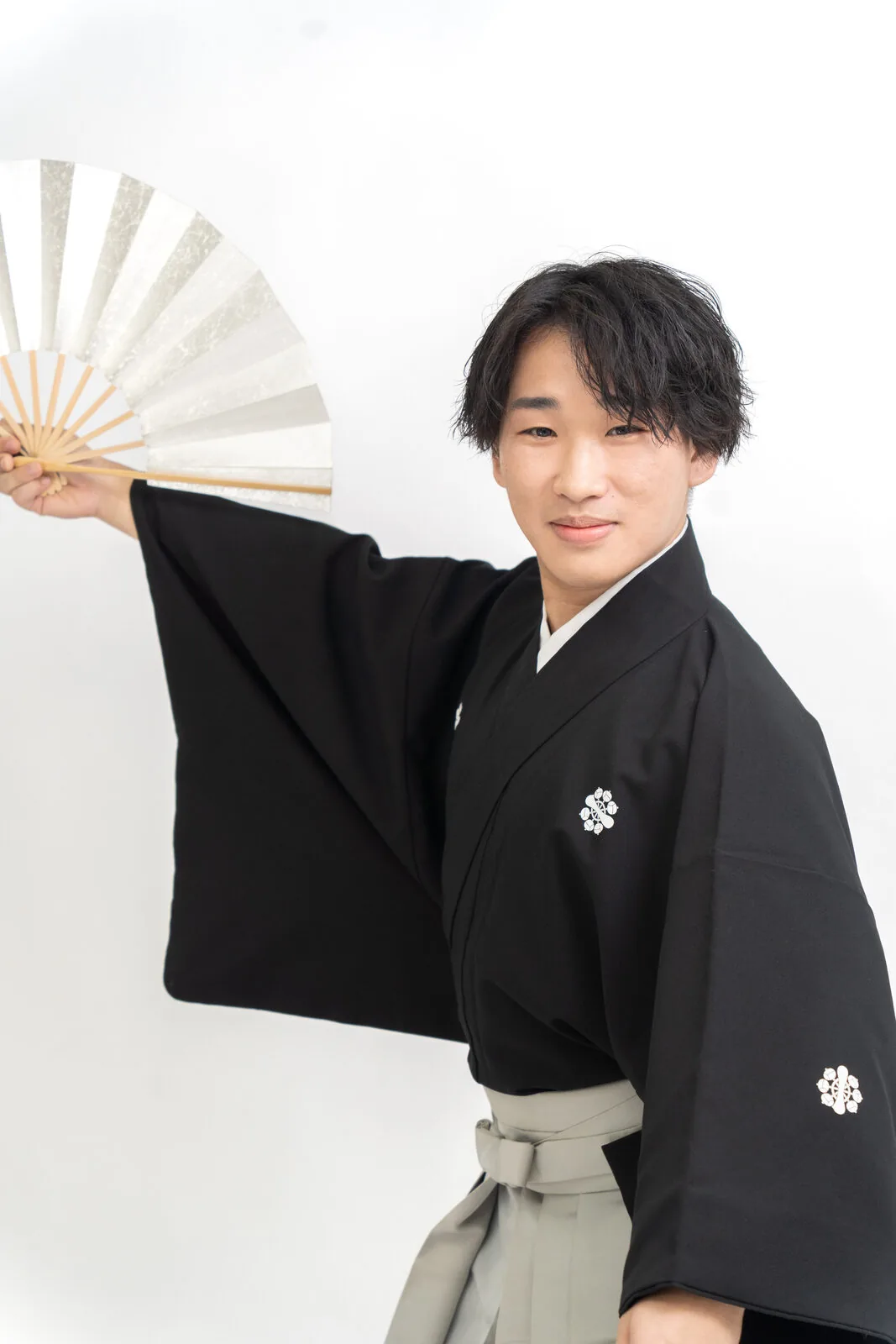 日本舞踊教室 講師・市山扇雄右（紋付袴にて）